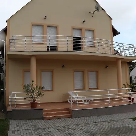 Erkel Panorama Apartman